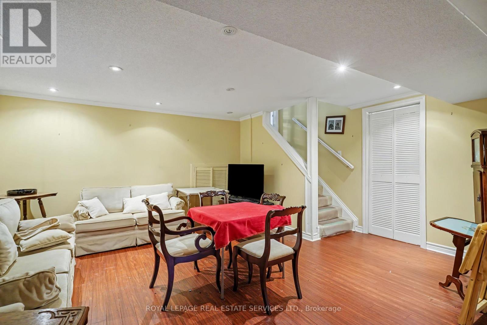 1577 Thompson Street, Mississauga, Ontario  L5C 1B4 - Photo 22 - W13801776