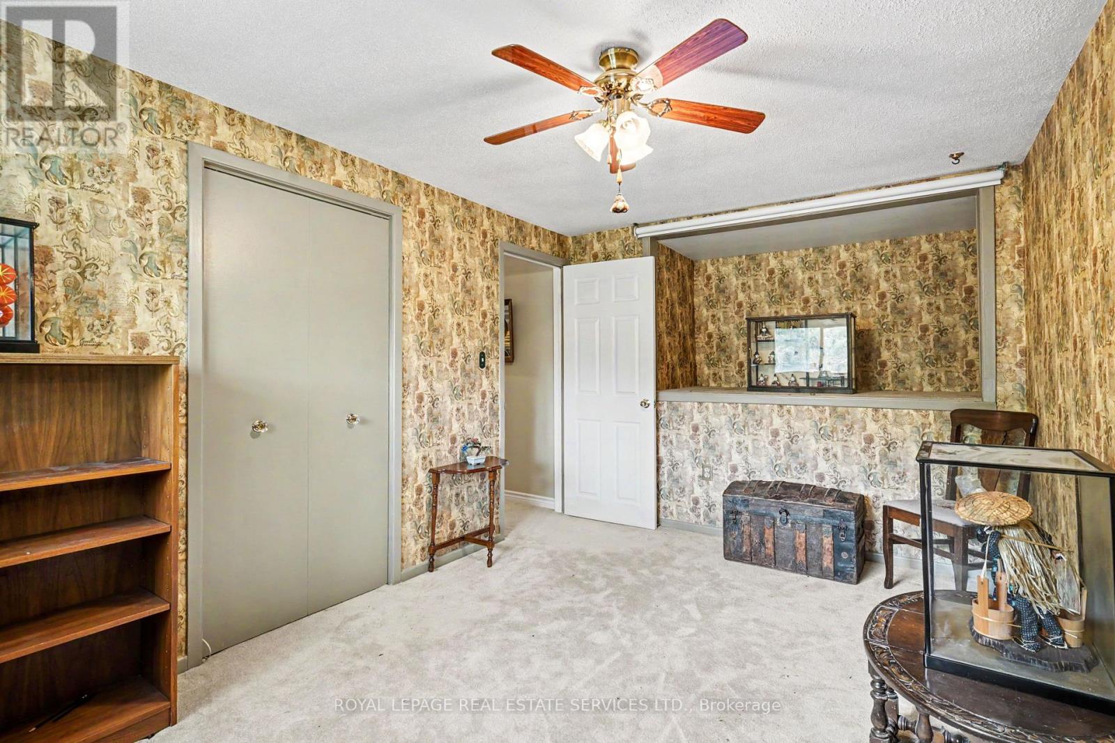 1577 Thompson Street, Mississauga, Ontario  L5C 1B4 - Photo 24 - W13801776