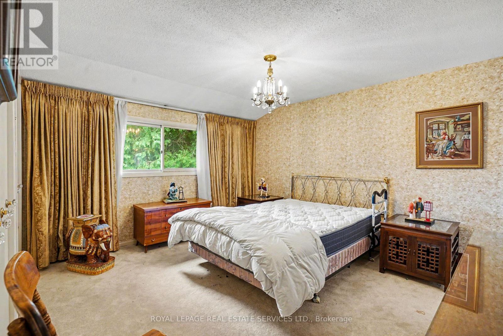 1577 Thompson Street, Mississauga, Ontario  L5C 1B4 - Photo 27 - W13801776
