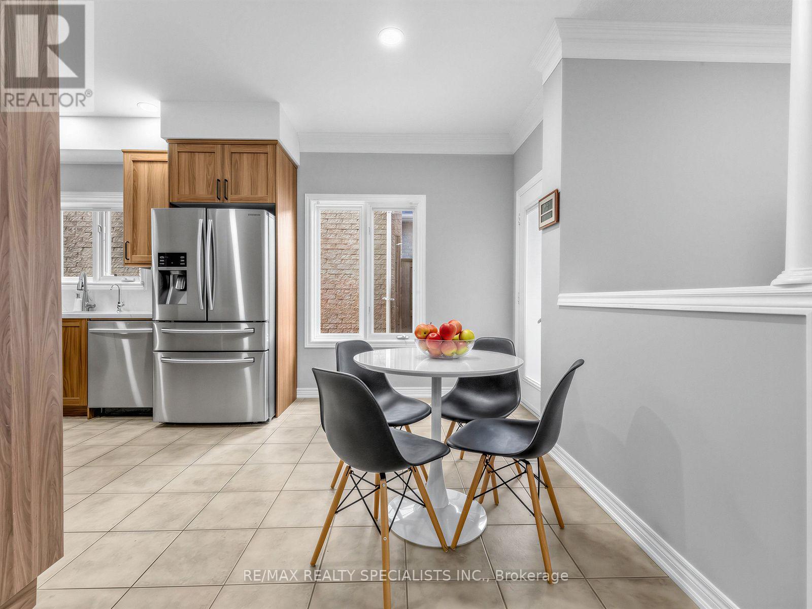 491 Willmott Crescent, Milton, Ontario  L9T 6P1 - Photo 11 - W13801842