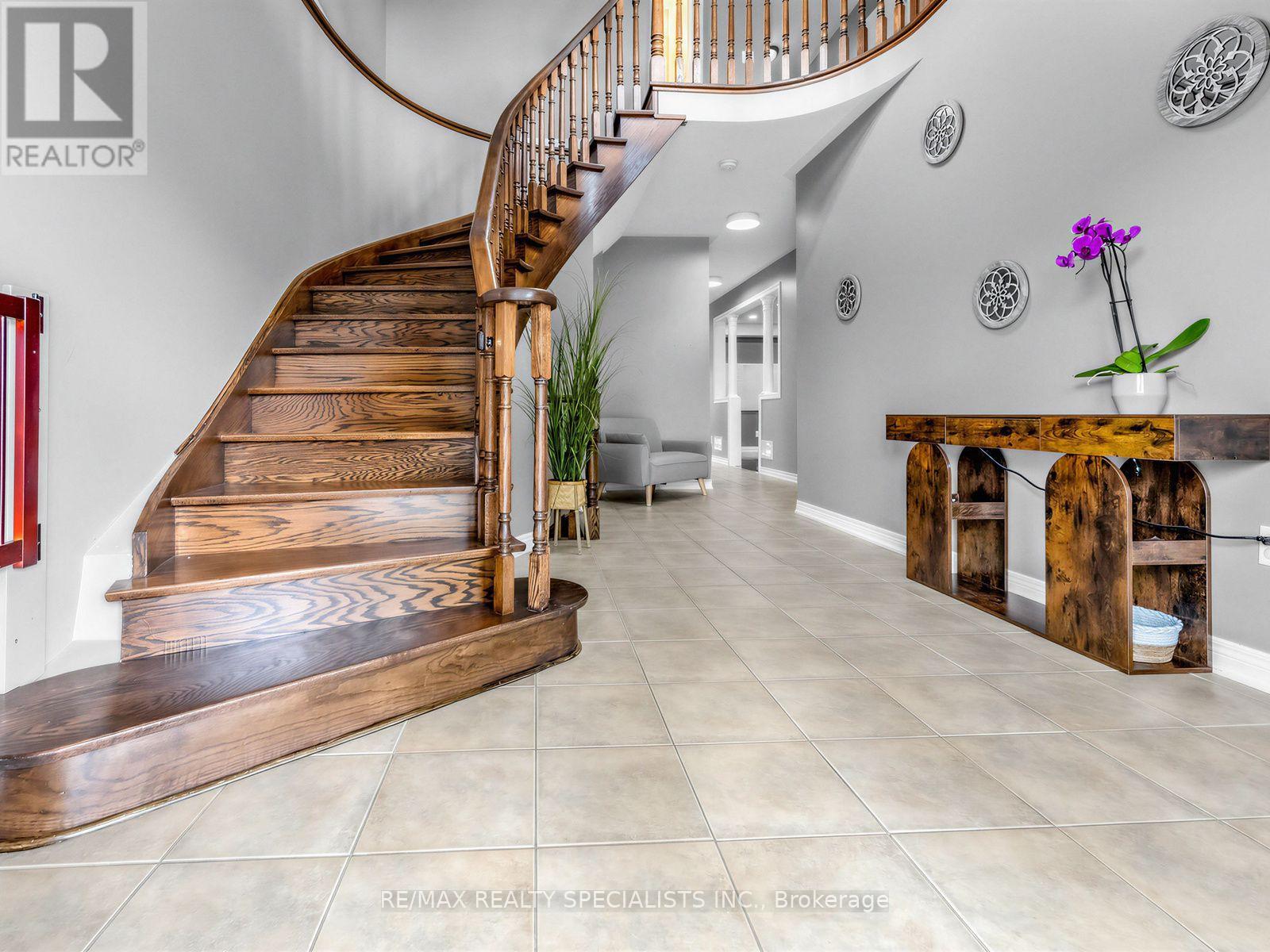 491 Willmott Crescent, Milton, Ontario  L9T 6P1 - Photo 4 - W13801842