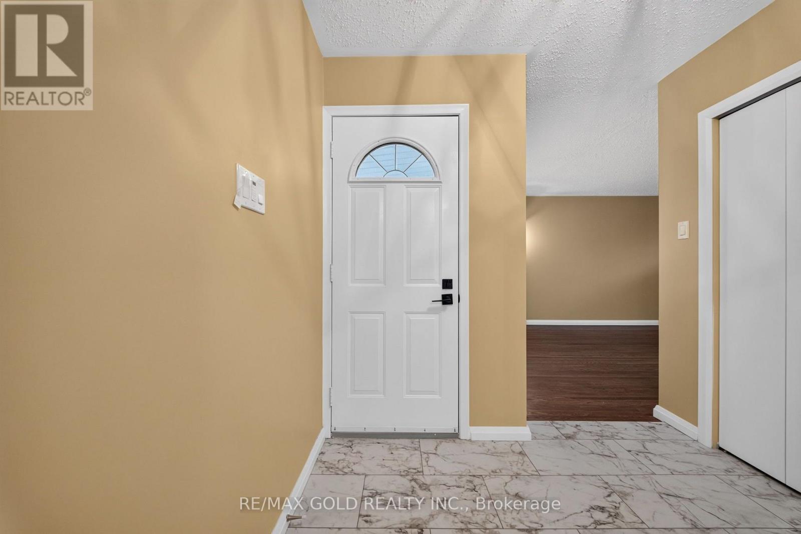 234 Avondale Boulevard, Brampton, Ontario  L6T 1J4 - Photo 7 - W13801906