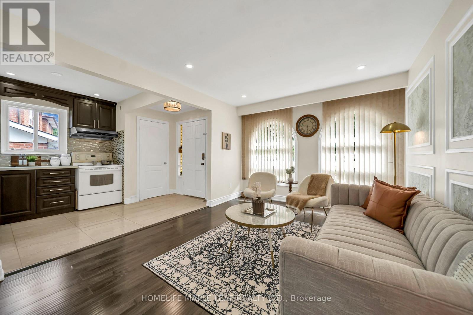 62 Marchbank Crescent, Brampton, Ontario  L6S 3B1 - Photo 4 - W13801910