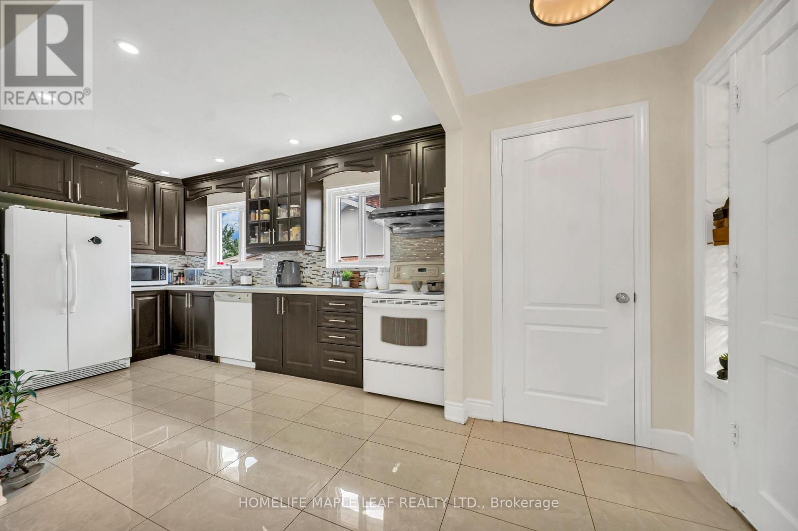 62 Marchbank Crescent, Brampton, Ontario  L6S 3B1 - Photo 7 - W13801910