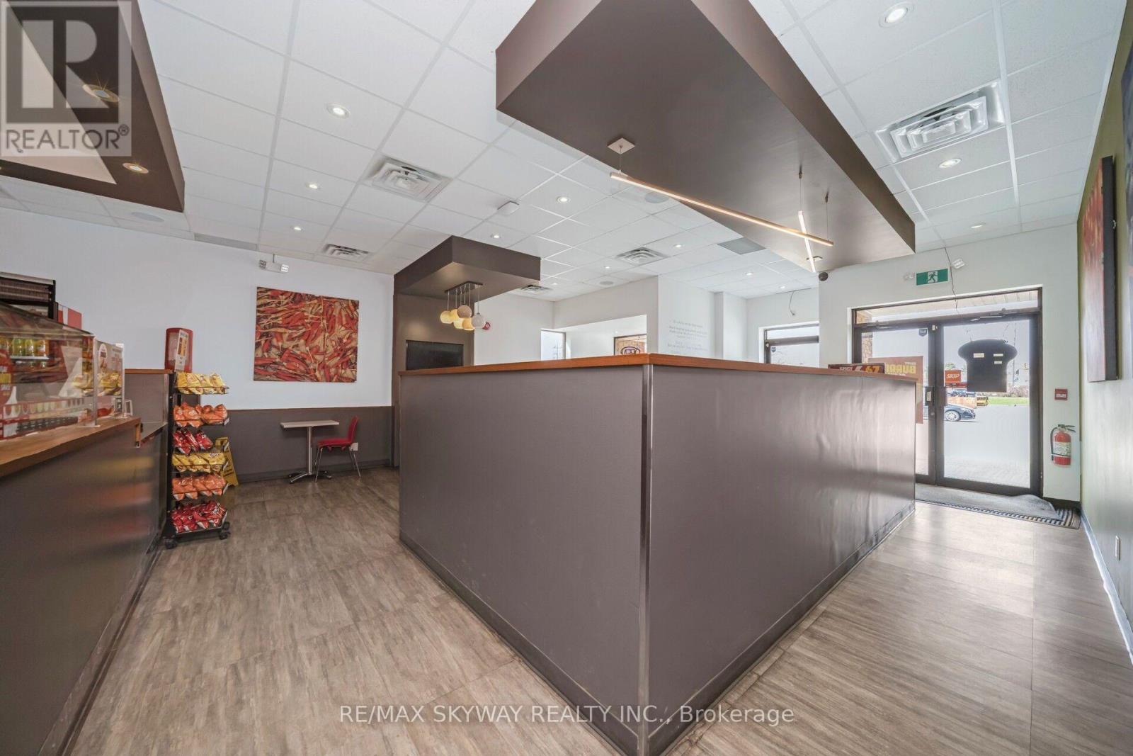 D113 - 4490 Fairview Street, Burlington, Ontario  L7L 5P9 - Photo 13 - W13801934