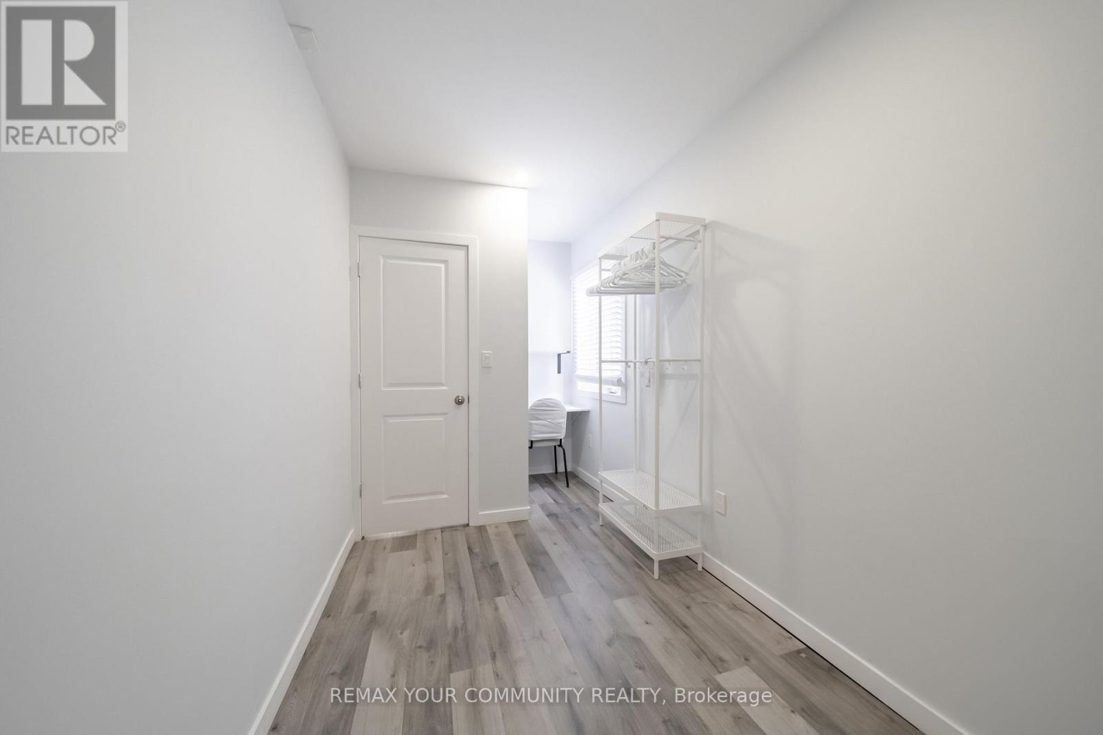Main - 50 Brownville Avenue, Toronto, Ontario  M6N 4L3 - Photo 13 - W13801936