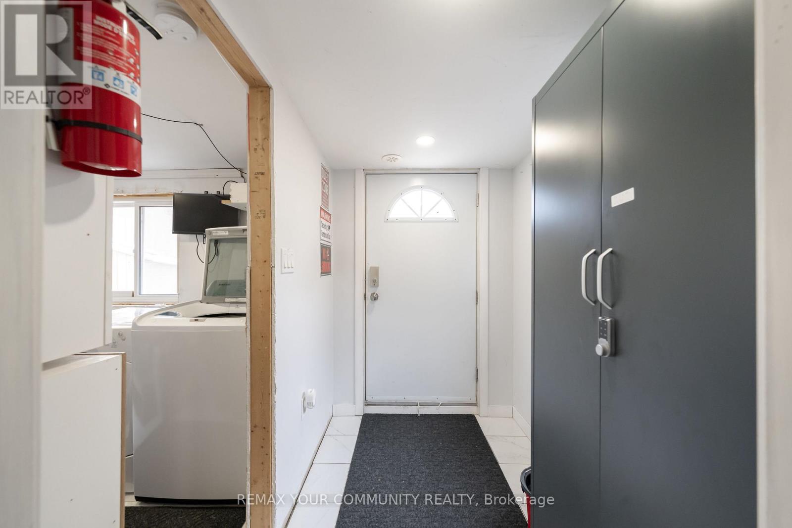 Main - 50 Brownville Avenue, Toronto, Ontario  M6N 4L3 - Photo 20 - W13801936