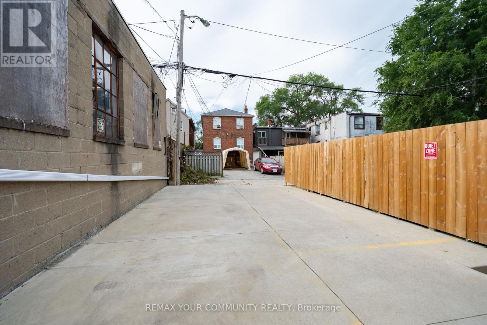 Main - 50 Brownville Avenue, Toronto, Ontario  M6N 4L3 - Photo 23 - W13801936