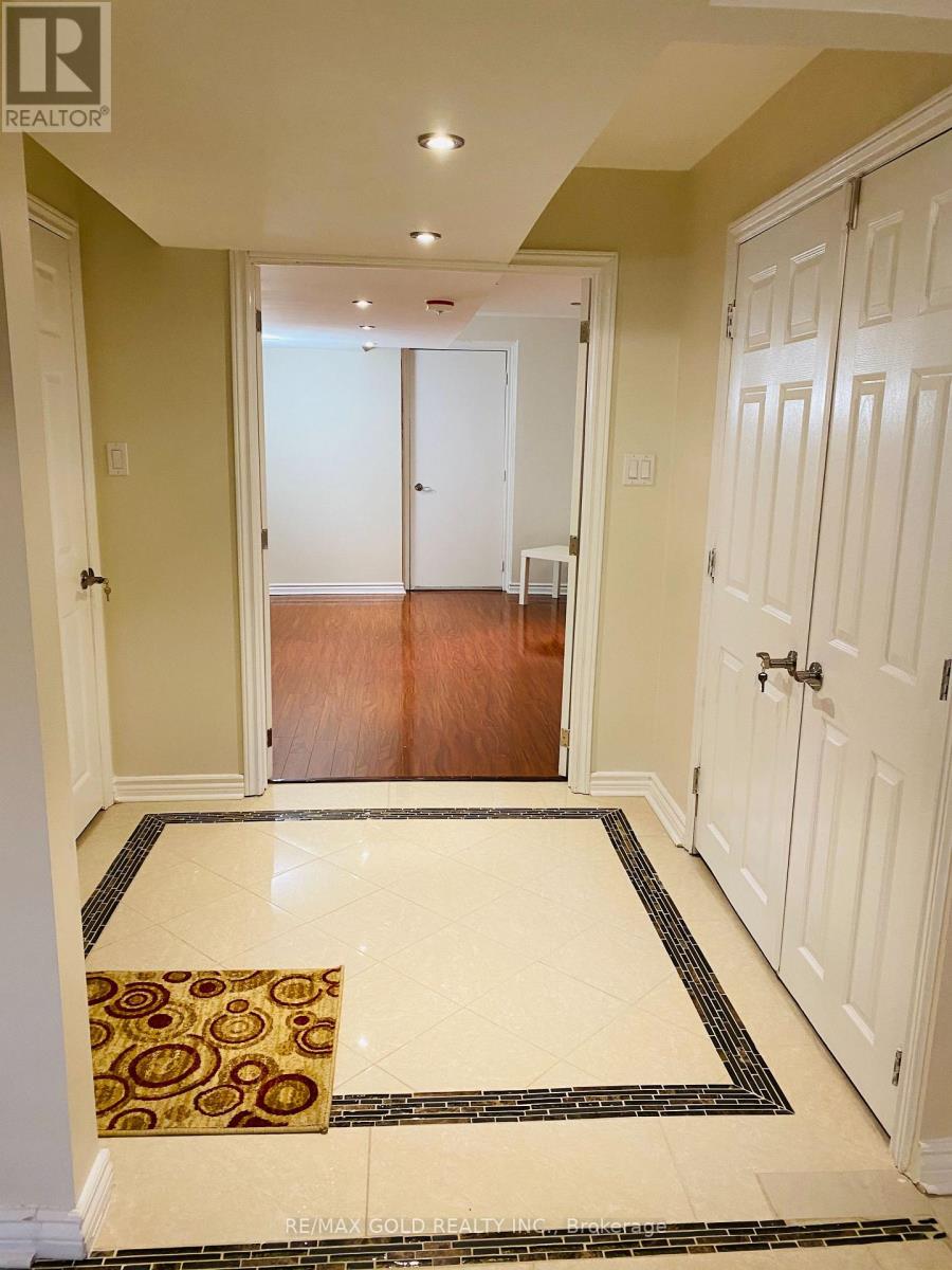 Basement - 102 Gardenbrooke Trail, Brampton, Ontario  L6P 3G9 - Photo 3 - W13801990