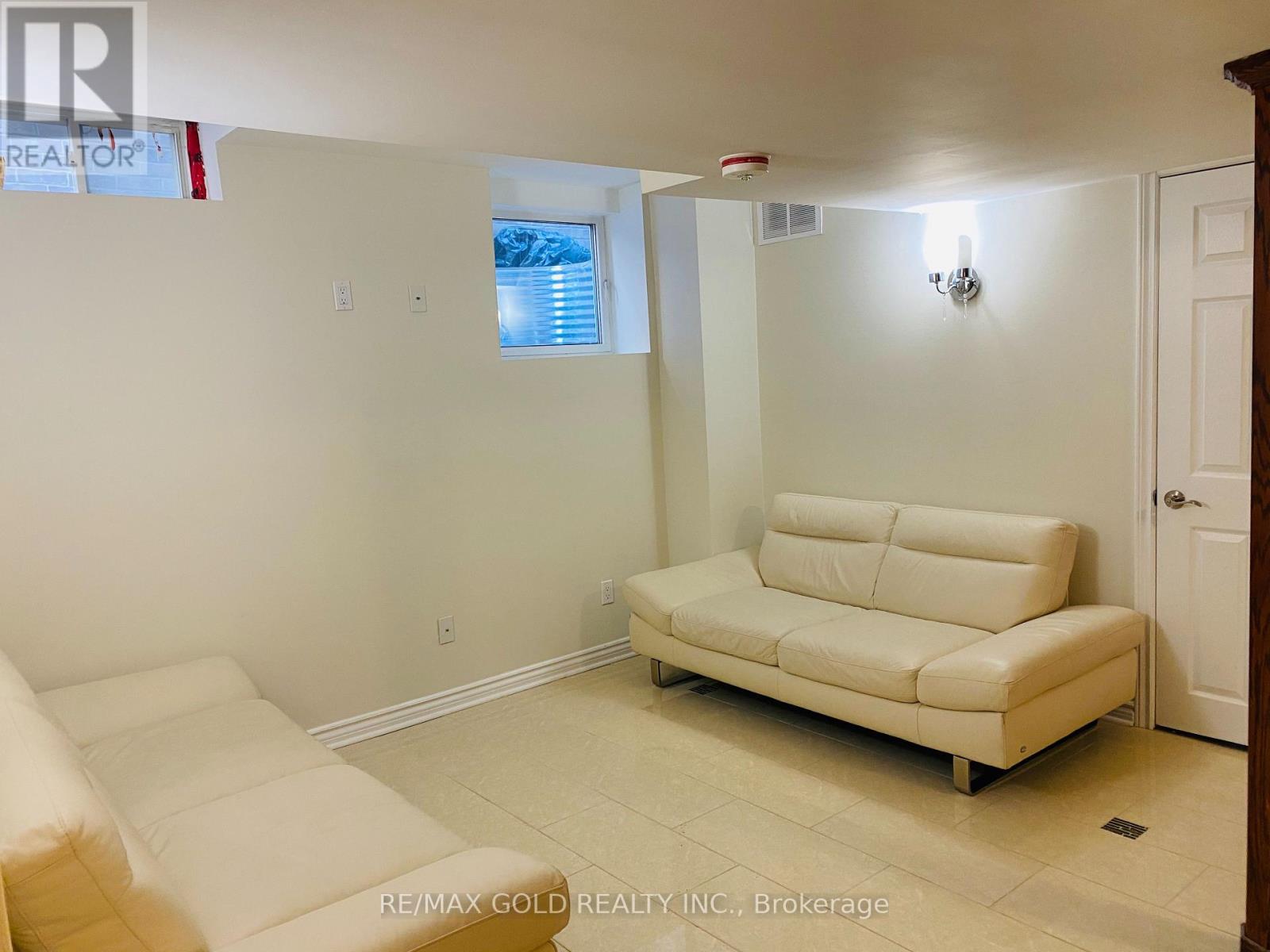 Basement - 102 Gardenbrooke Trail, Brampton, Ontario  L6P 3G9 - Photo 6 - W13801990