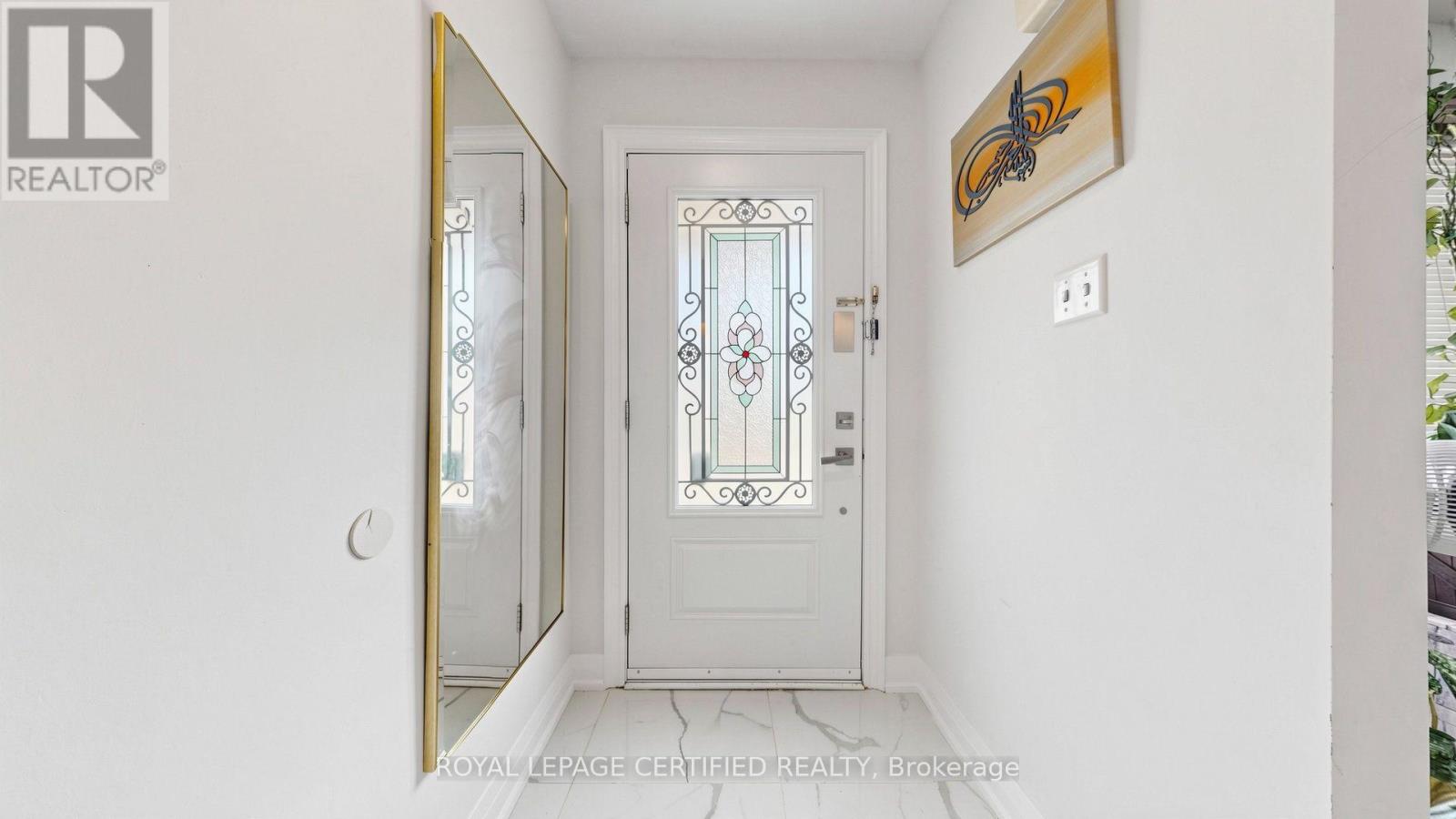 3847 Morning Star Drive, Mississauga, Ontario  L4T 3K2 - Photo 4 - W13802014