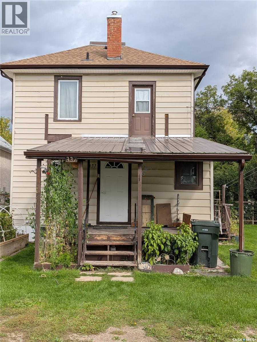 337 9th Street E, Prince Albert, Saskatchewan  S6V 0X9 - Photo 9 - SK048830