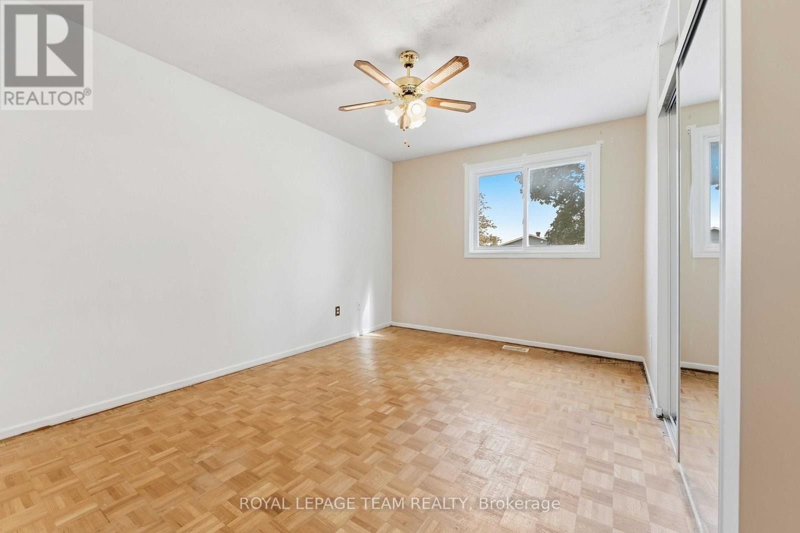 19 Amberwood Crescent, Ottawa, Ontario  K2E 7B7 - Photo 35 - X13801232