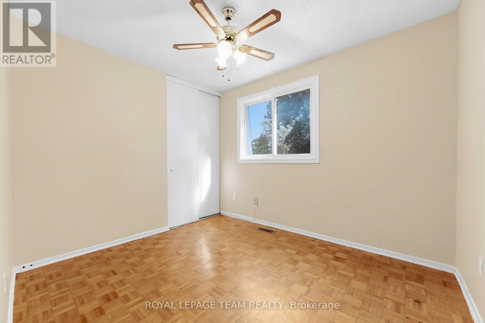 19 Amberwood Crescent, Ottawa, Ontario  K2E 7B7 - Photo 27 - X13801232