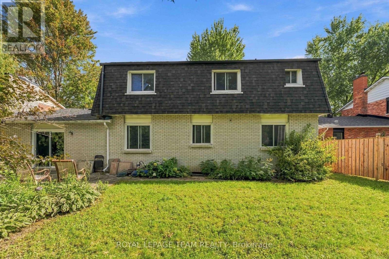 19 Amberwood Crescent, Ottawa, Ontario  K2E 7B7 - Photo 43 - X13801232