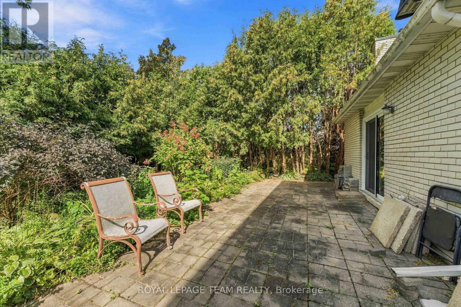 19 Amberwood Crescent, Ottawa, Ontario  K2E 7B7 - Photo 44 - X13801232