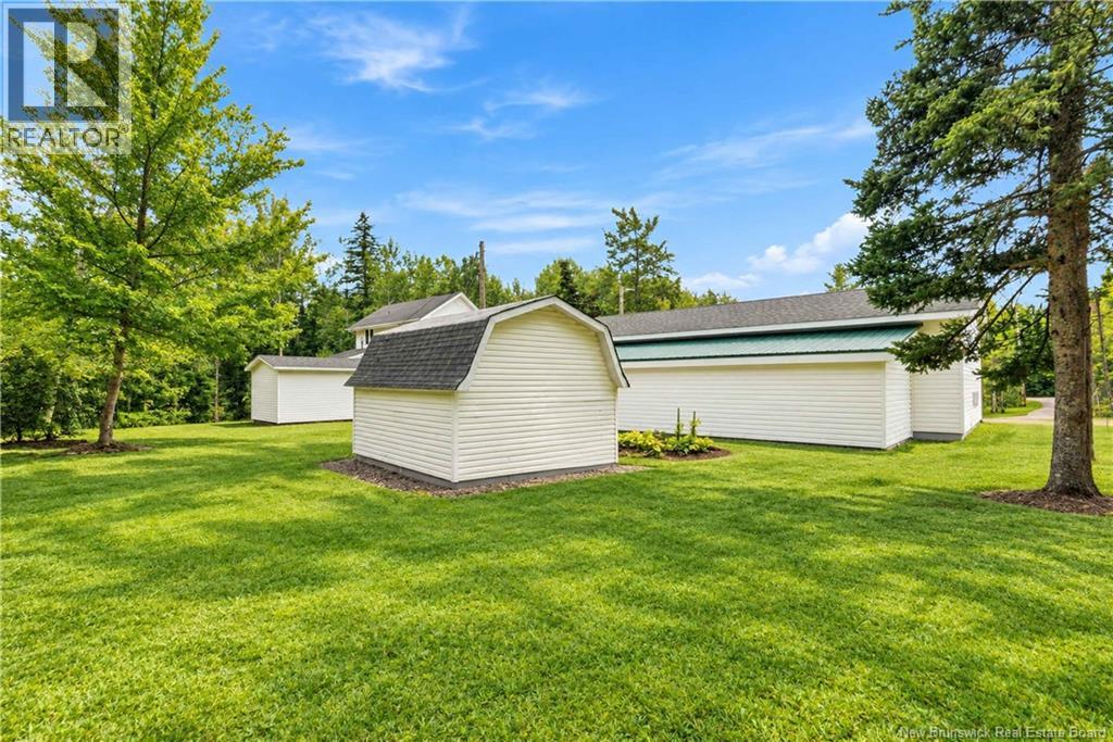 2135 Elmwood Drive, Moncton, New Brunswick  E1H 2H9 - Photo 40 - NB147371