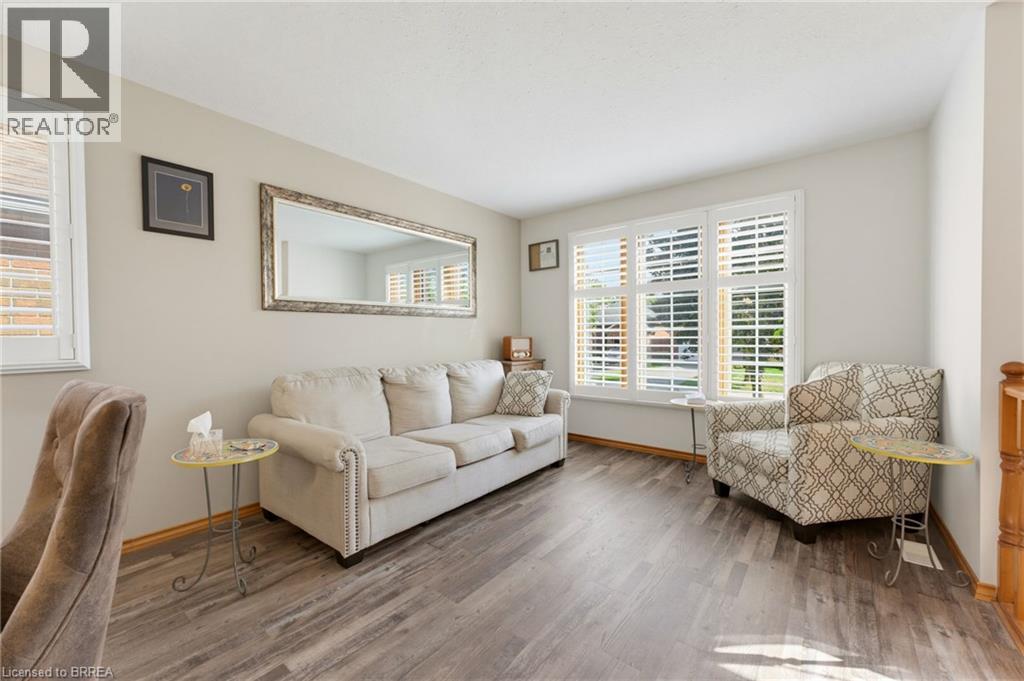 10 Noble Court, Brantford, Ontario  N3R 7Y5 - Photo 6 - 40862447