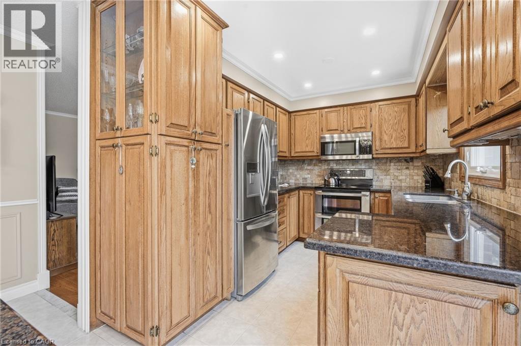 607 Clover Park Crescent, Milton, Ontario  L9T 4T7 - Photo 13 - 40863911