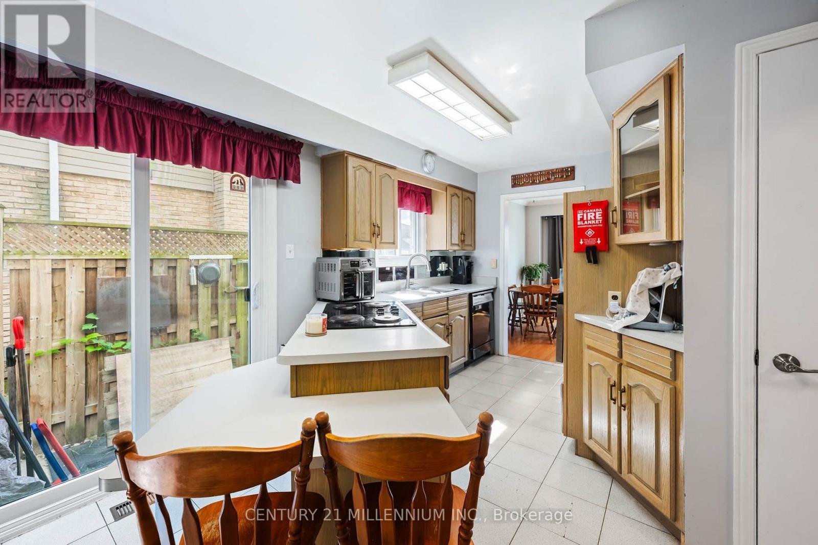 65 Primrose Crescent, Brampton, Ontario  L6Z 1E1 - Photo 14 - W13799594