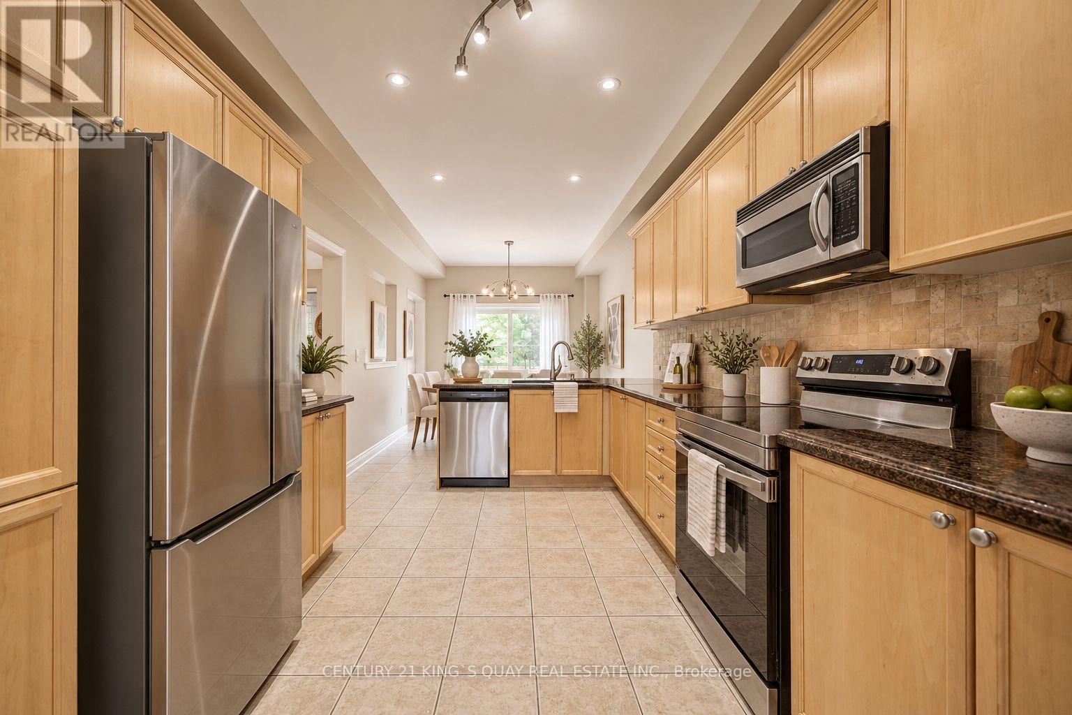 35 Rustwood Road, Vaughan, Ontario  L4J 9K2 - Photo 9 - N13793334