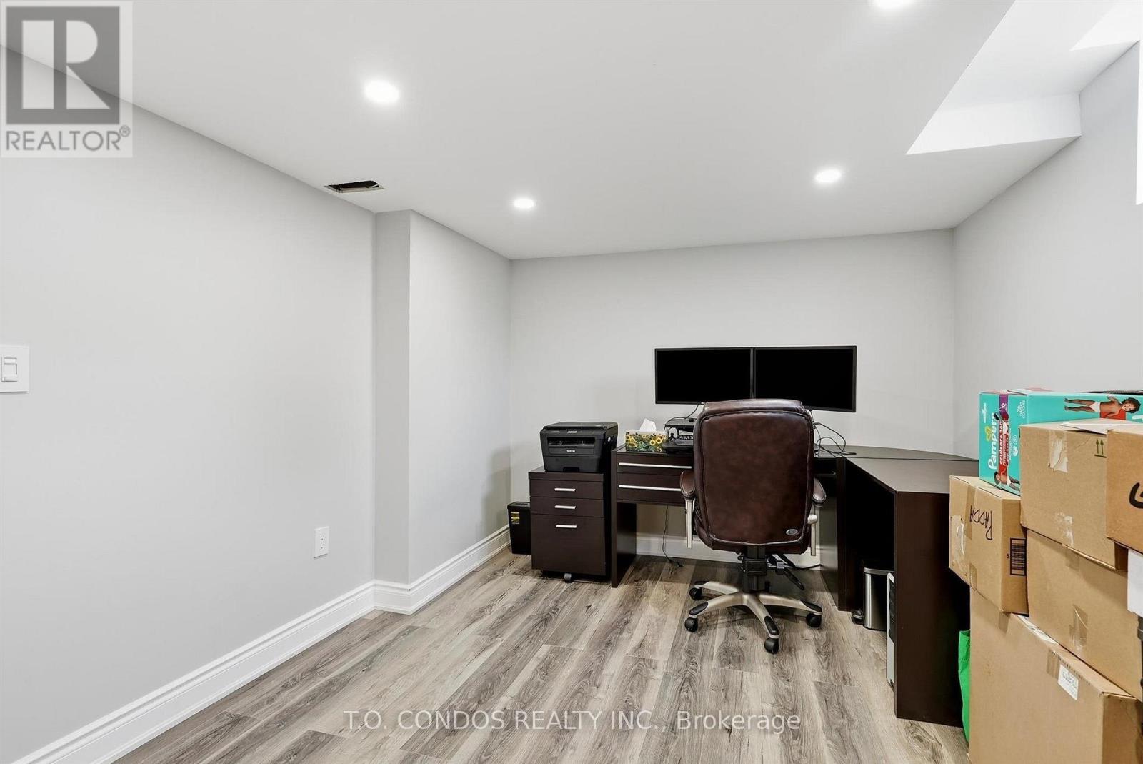 2843 Arvida Circle, Mississauga, Ontario  L5N 1R4 - Photo 36 - W13800440