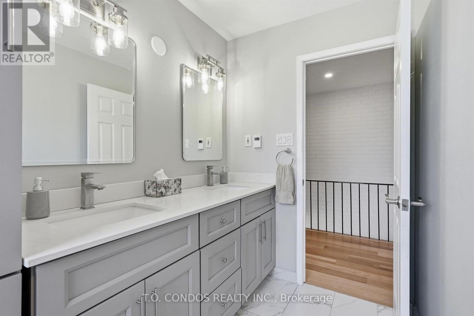 2843 Arvida Circle, Mississauga, Ontario  L5N 1R4 - Photo 28 - W13800440