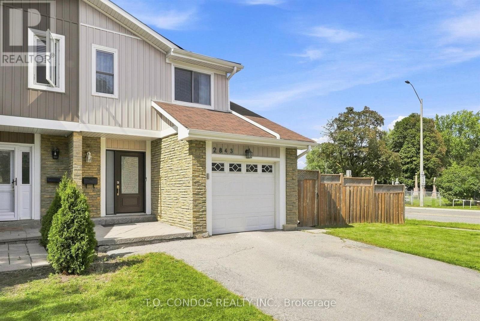 2843 Arvida Circle, Mississauga, Ontario  L5N 1R4 - Photo 3 - W13800440