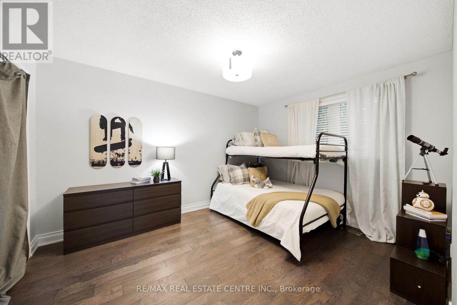 3277 Woodside Avenue, Burlington, Ontario  L7M 2R9 - Photo 34 - W13801902
