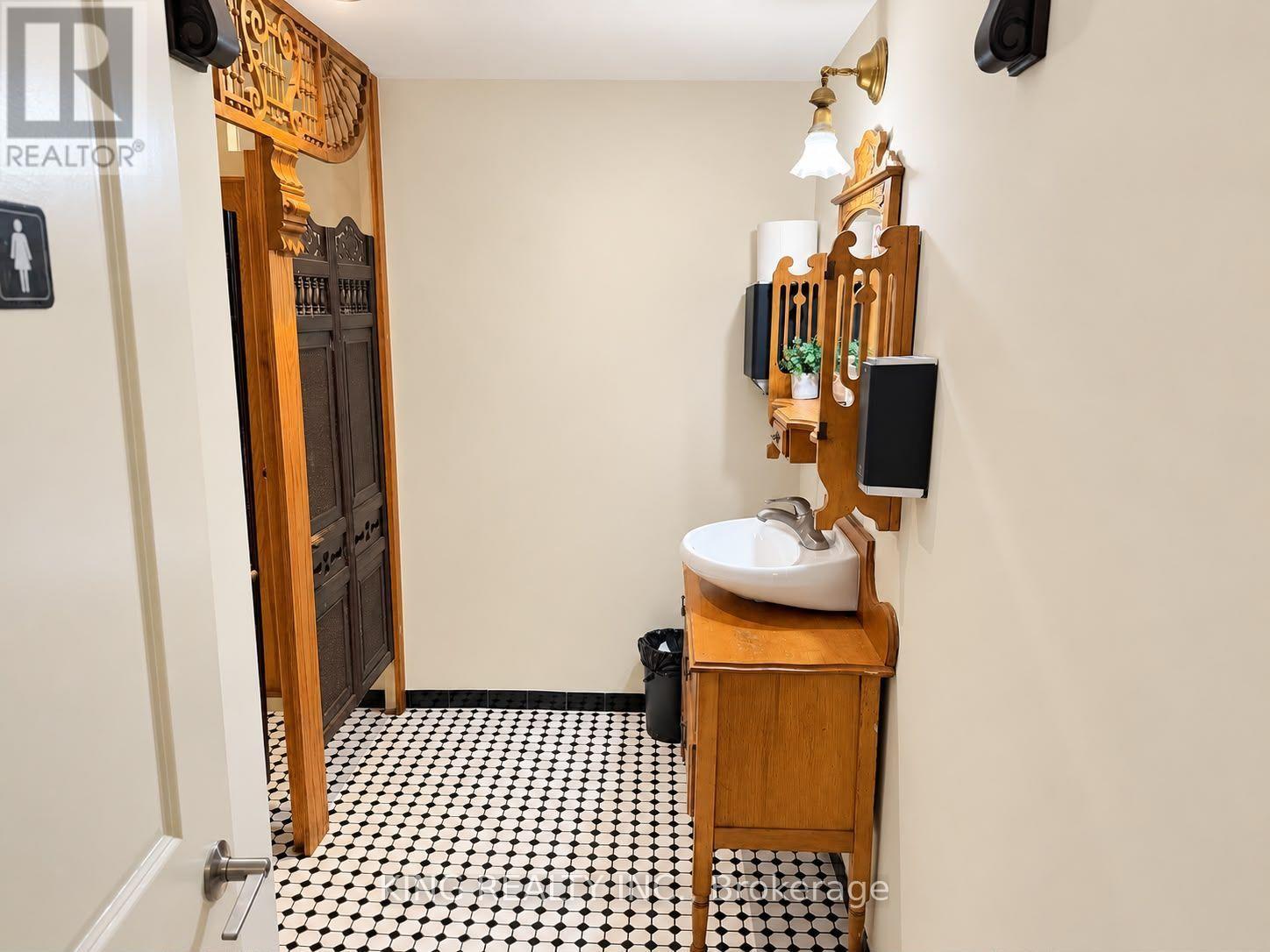 133 Jefferson Avenue, Toronto, Ontario  M6K 3E4 - Photo 34 - W13802054