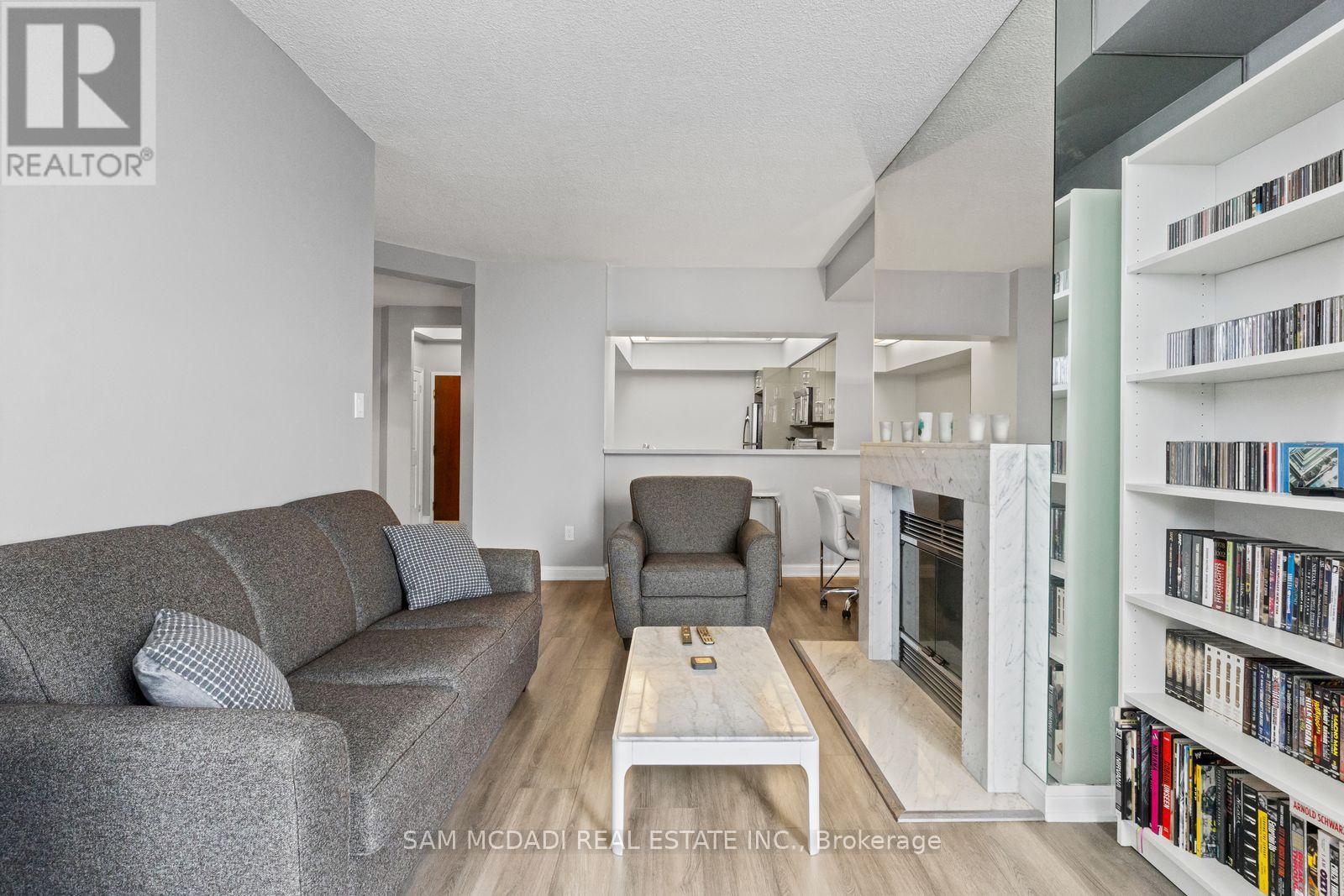 2205 - 24 Hanover Road, Brampton, Ontario  L6S 5K8 - Photo 10 - W13527102