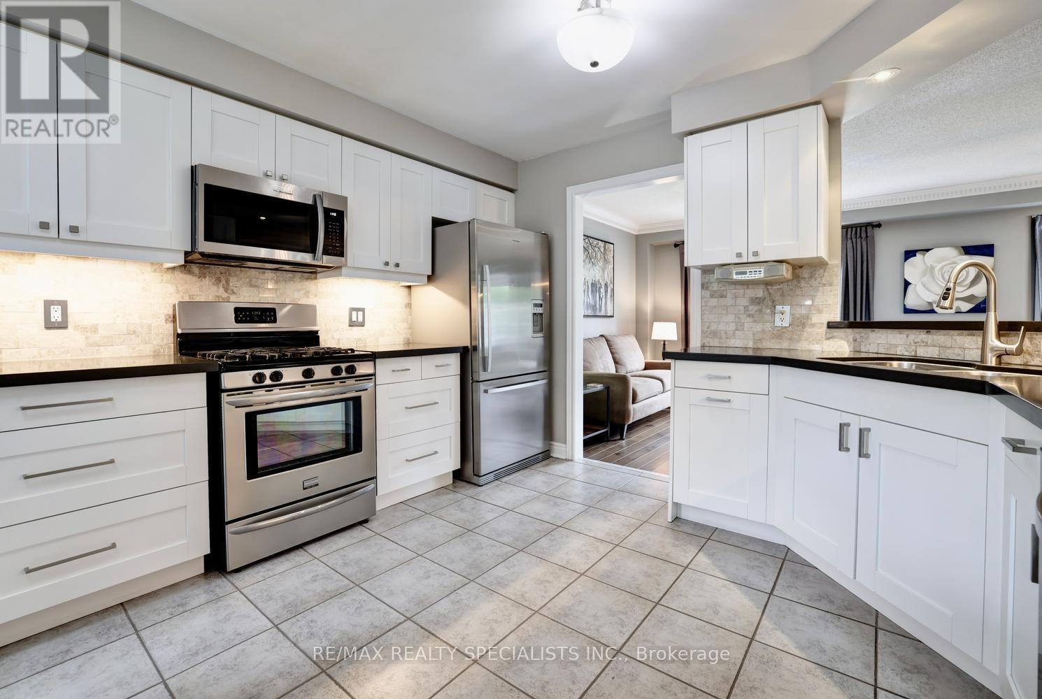 2872 Galleon Crescent, Mississauga, Ontario  L5M 5V1 - Photo 14 - W13798572