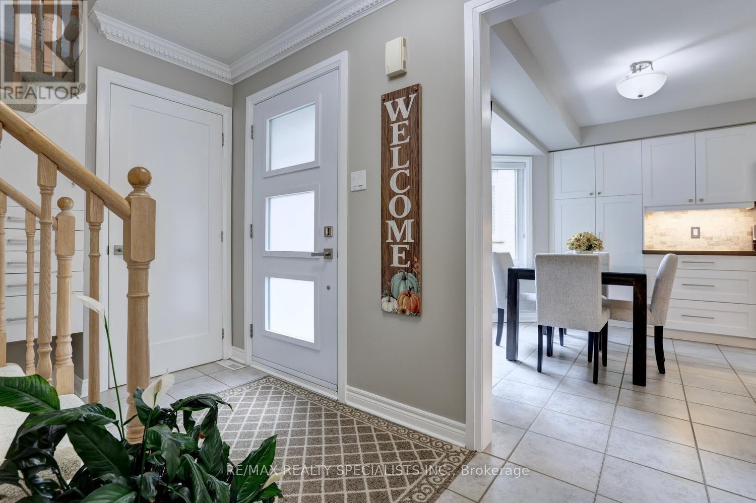 2872 Galleon Crescent, Mississauga, Ontario  L5M 5V1 - Photo 4 - W13798572