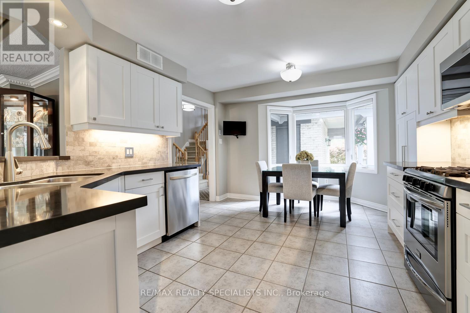 2872 Galleon Crescent, Mississauga, Ontario  L5M 5V1 - Photo 15 - W13798572