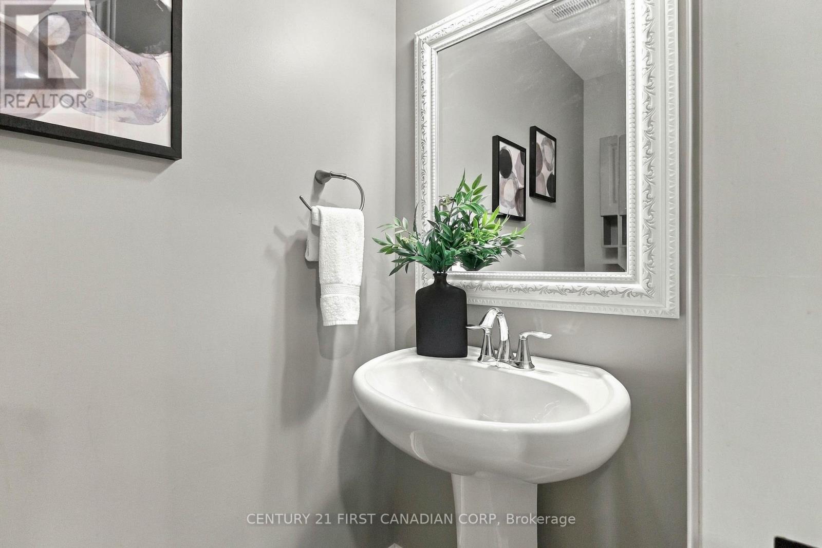 12 Glenwood Street, St. Thomas, Ontario  N5R 0G9 - Photo 14 - X13802220