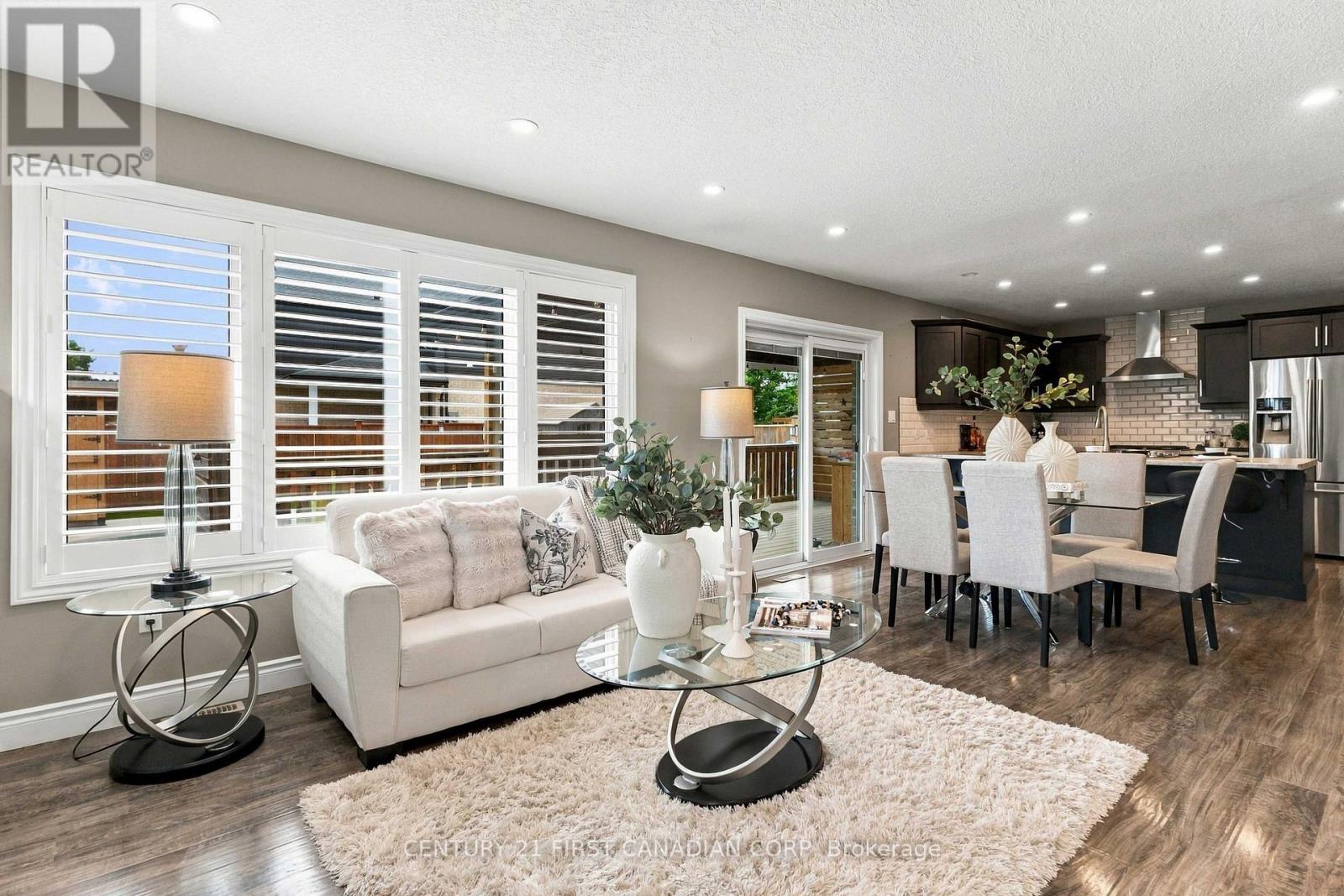 12 Glenwood Street, St. Thomas, Ontario  N5R 0G9 - Photo 7 - X13802220