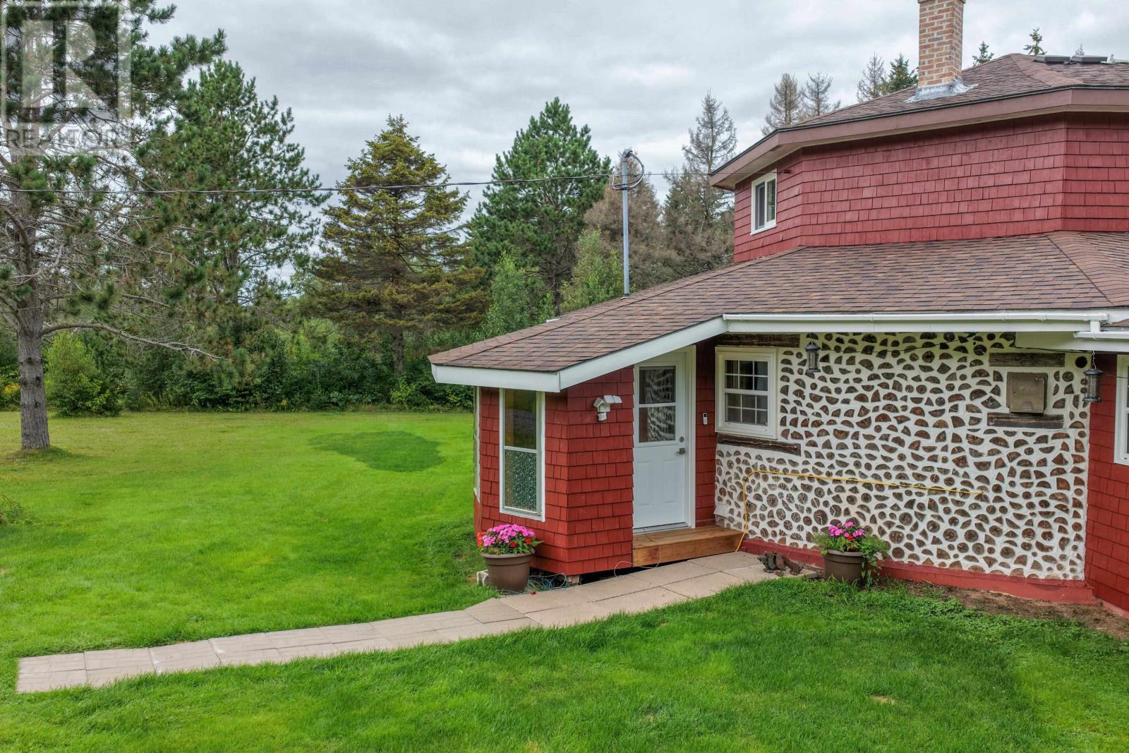 1323 Brooklyn Road photo 11