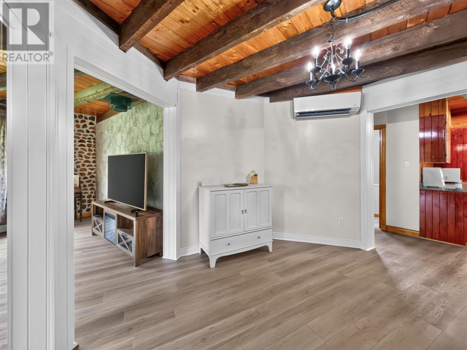 1323 Brooklyn Road photo 23