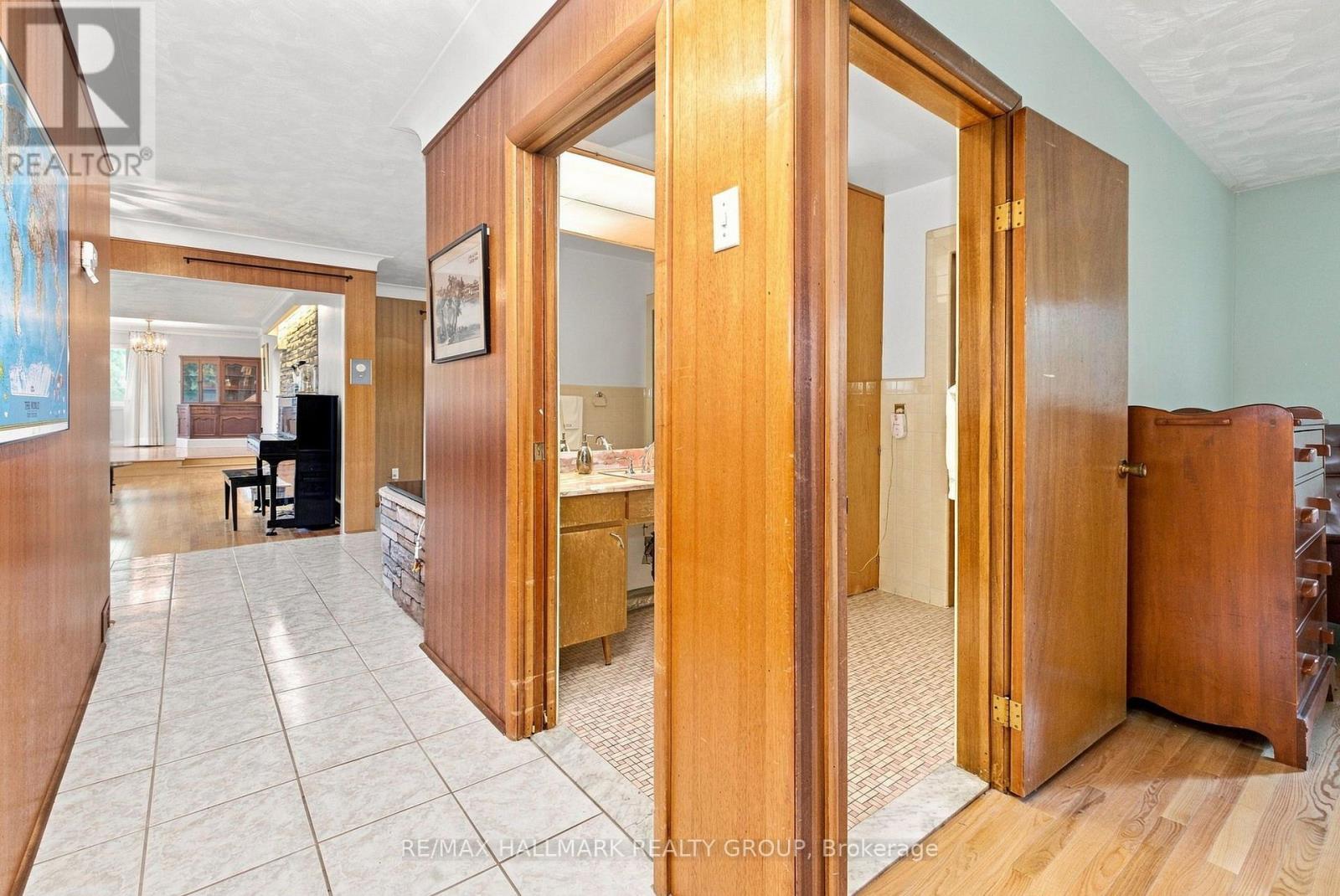 855 Mountainview Avenue, Ottawa, Ontario K2B 5G1 - Photo 20 - X13802106