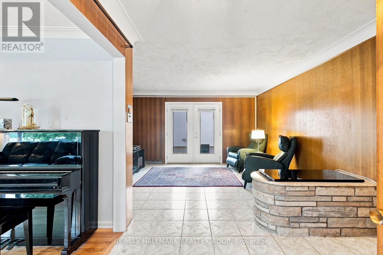 855 Mountainview Avenue, Ottawa, Ontario K2B 5G1 - Photo 6 - X13802106