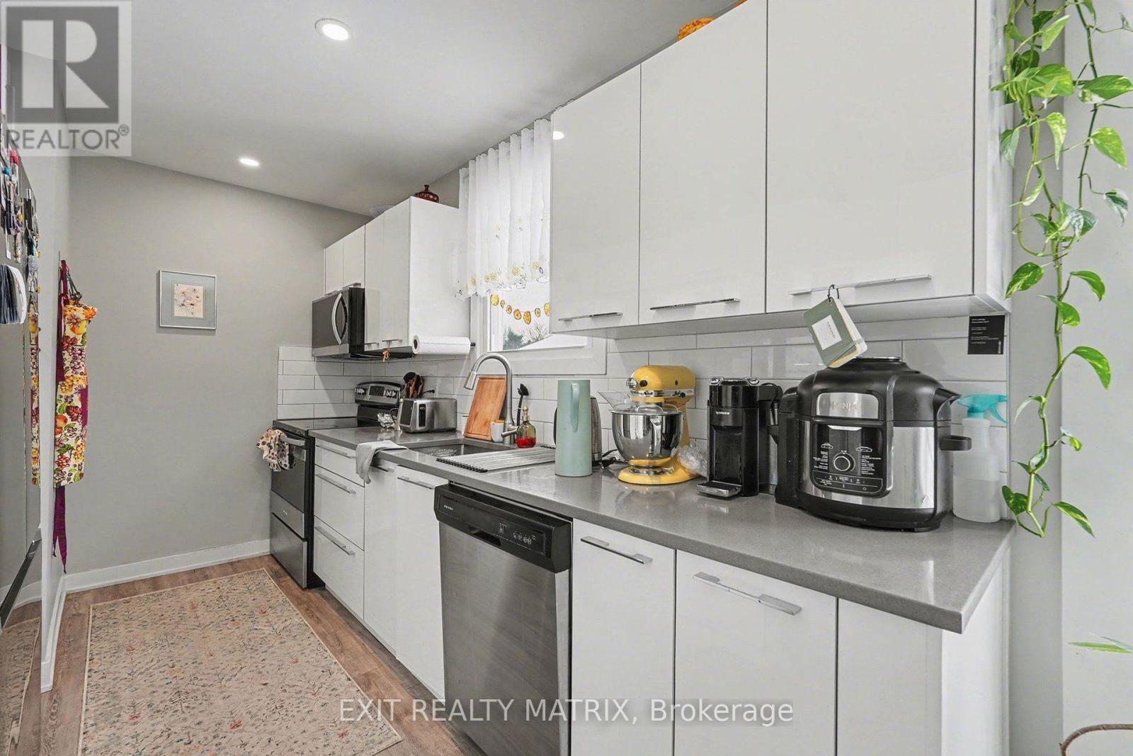 91 Sheldrake Drive, Ottawa, Ontario  K2L 1T1 - Photo 7 - X13802152