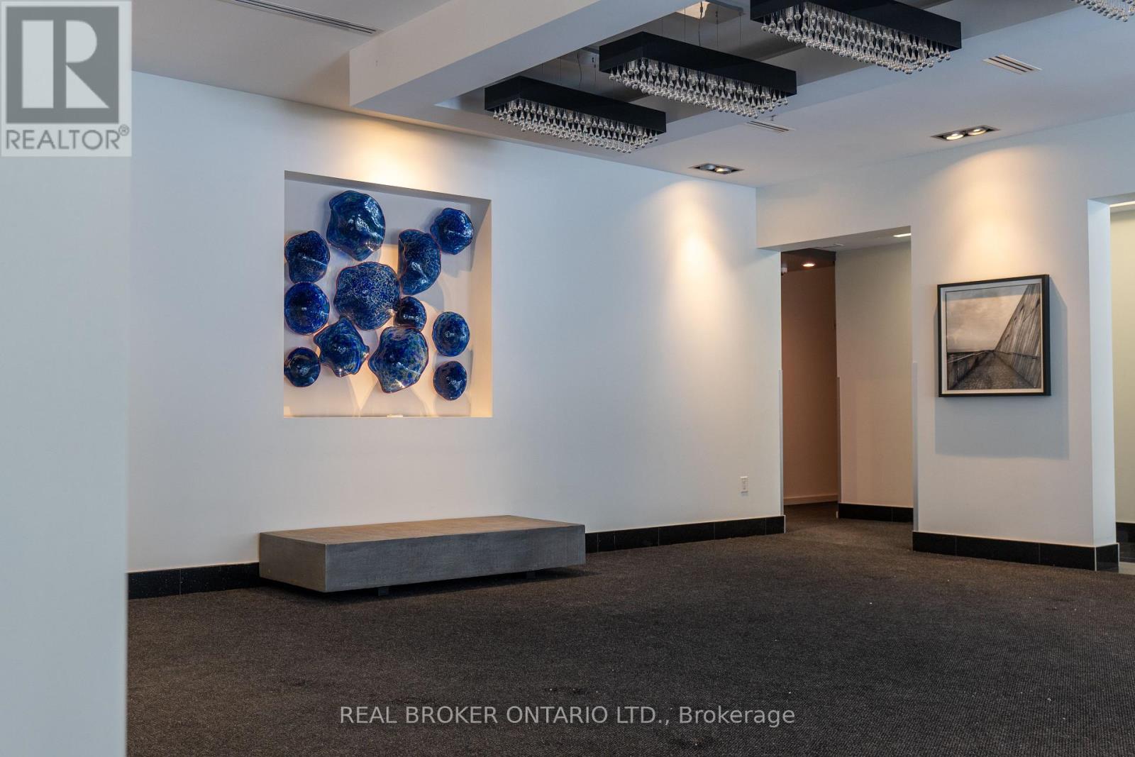 302 - 101 Richmond Road, Ottawa, Ontario  K1Z 0A6 - Photo 2 - X13802168