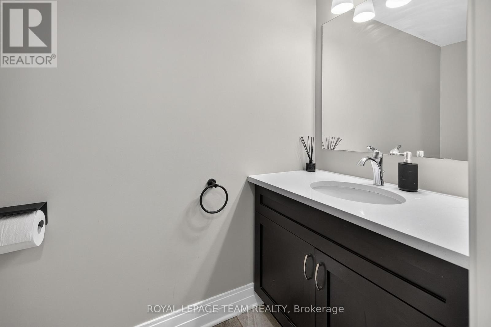154 Woodhurst Crescent, Ottawa, Ontario  K2S 0T5 - Photo 5 - X13802222