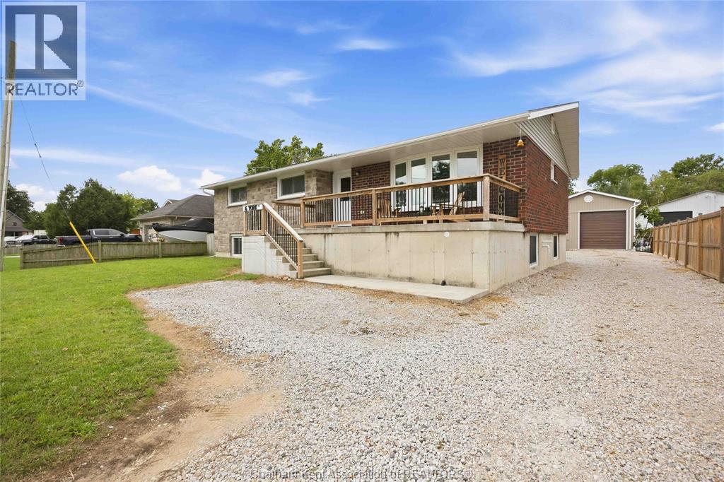 6 York Street, Lambton Shores, Ontario  N0N 1J0 - Photo 1 - 26023002