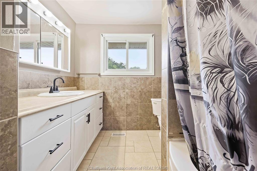 6 York Street, Lambton Shores, Ontario  N0N 1J0 - Photo 25 - 26023002