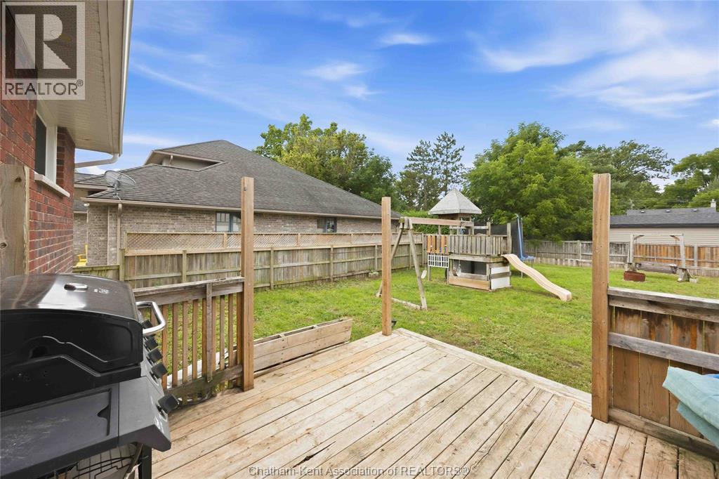 6 York Street, Lambton Shores, Ontario  N0N 1J0 - Photo 39 - 26023002