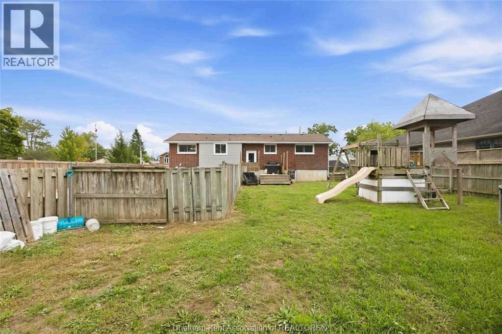 6 York Street, Lambton Shores, Ontario  N0N 1J0 - Photo 42 - 26023002