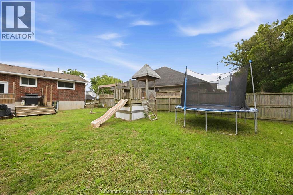 6 York Street, Lambton Shores, Ontario  N0N 1J0 - Photo 44 - 26023002