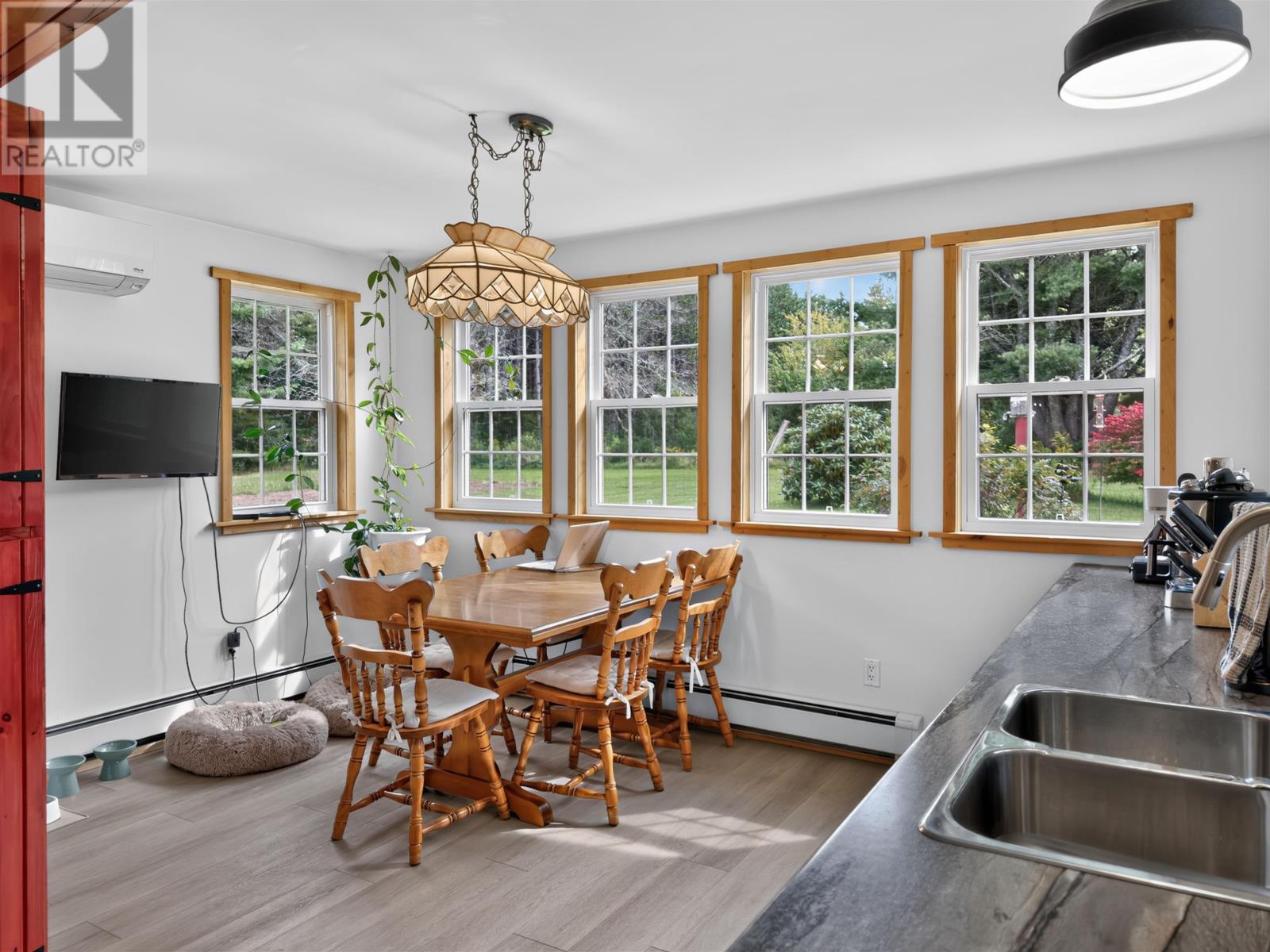 1323 Brooklyn Road photo 18