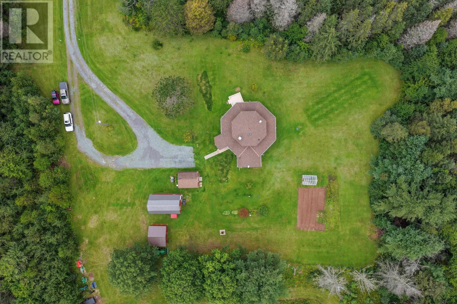 1323 Brooklyn Road photo 3